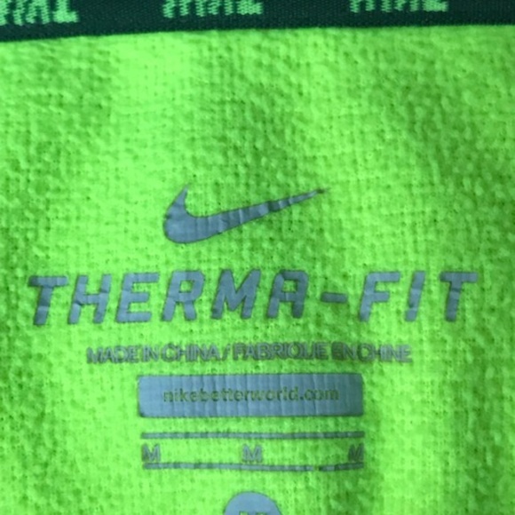 Boy's Nike Pullover - Picture 3 of 3